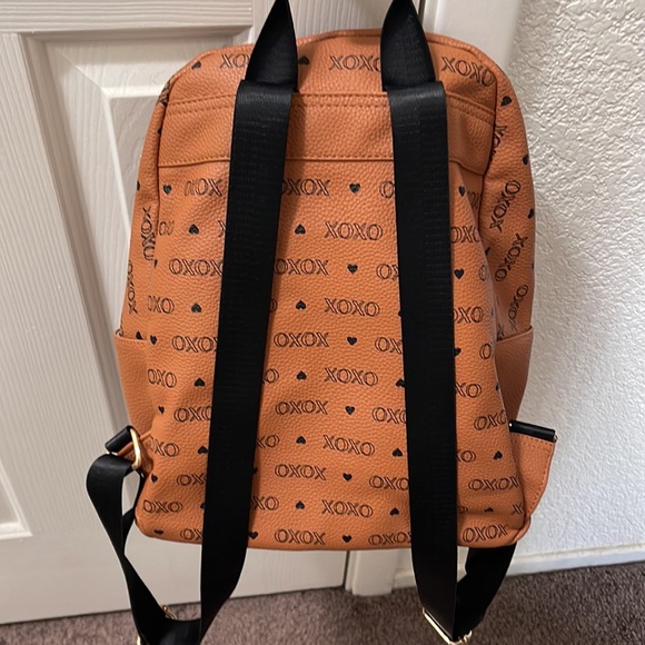 XOXO backpack - Picture 4 of 4